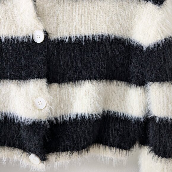 Oak & Fort Fuzzy Cropped Button Front Cardigan - Picture 3 of 4